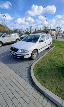 Skoda Octavia cena 10800 przebieg: 184700, rok produkcji 2008 z Rumia małe 211